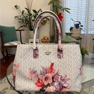 GUESS Women's Satchel Bag - White and Pink Floral